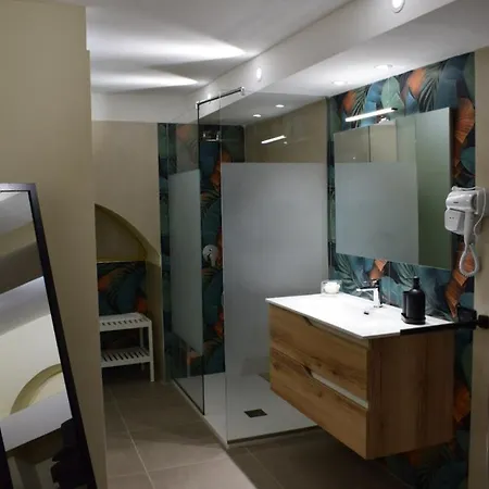 Mirea Bed & Breakfast 4*