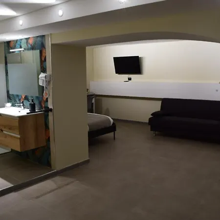 فندق مبيت وإفطار Mirea 4*