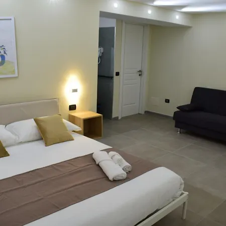 فندق مبيت وإفطار Mirea نابولي